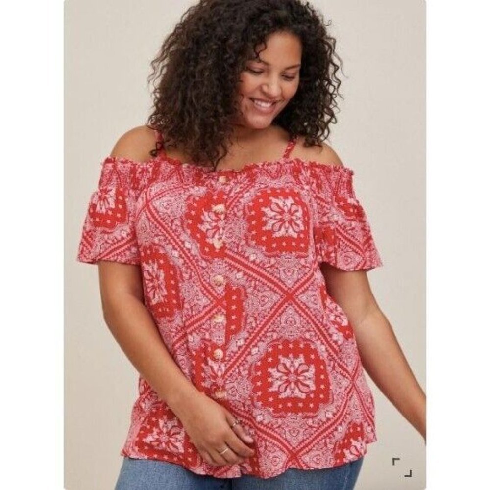 Torrid Size 6 Rayon Paisley Print Crepe Smocked Cold‎ Shoulder Top Red White